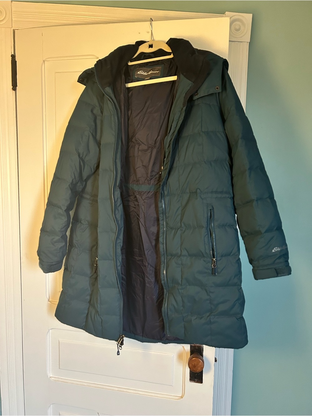 Eddie Bauer Navy and Cream Lined Jacket